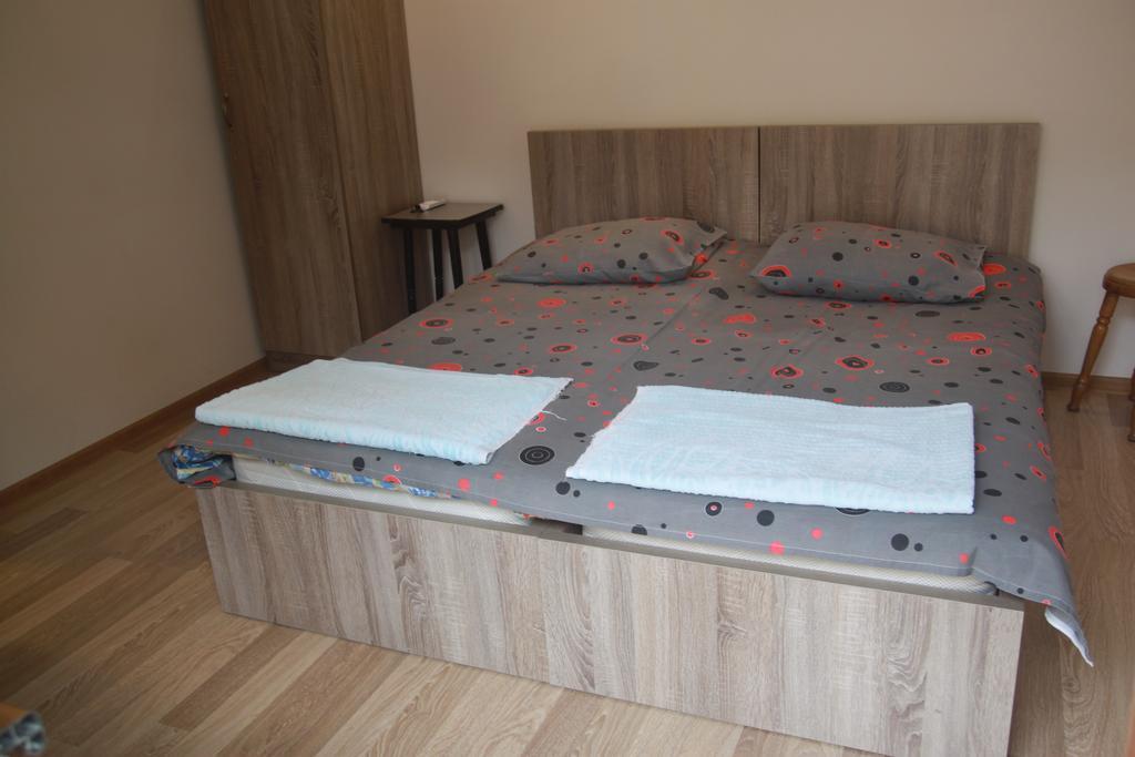 Guest House Romanadze Kobuleti ภายนอก รูปภาพ