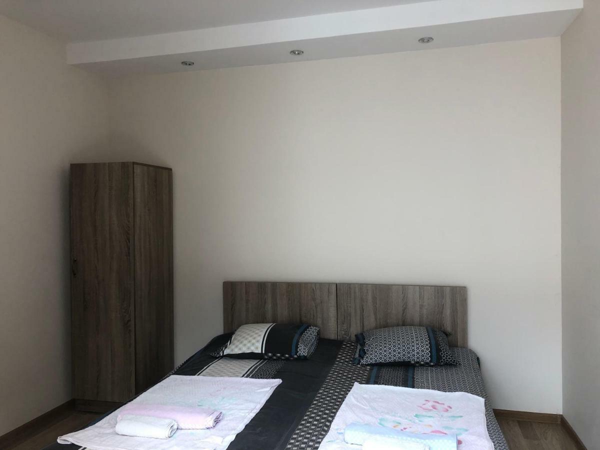 Guest House Romanadze Kobuleti ภายนอก รูปภาพ